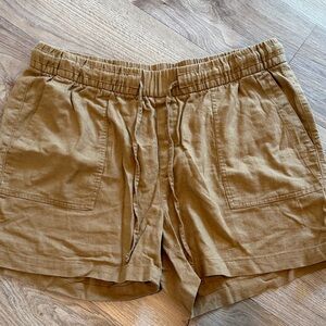 Old Navy Women's Brown Cargo Shorts
